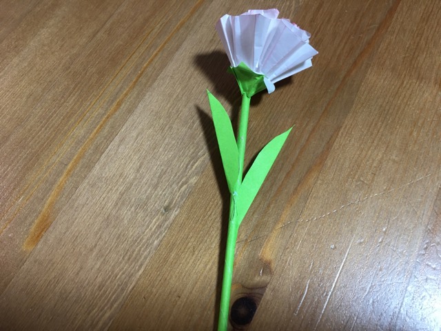 立体 花 折り紙 折り紙の蓮(ハス)の花☆立体的な作り方折り方☆葉っぱつきでかわいい！│子供と楽しむ折り紙・工作